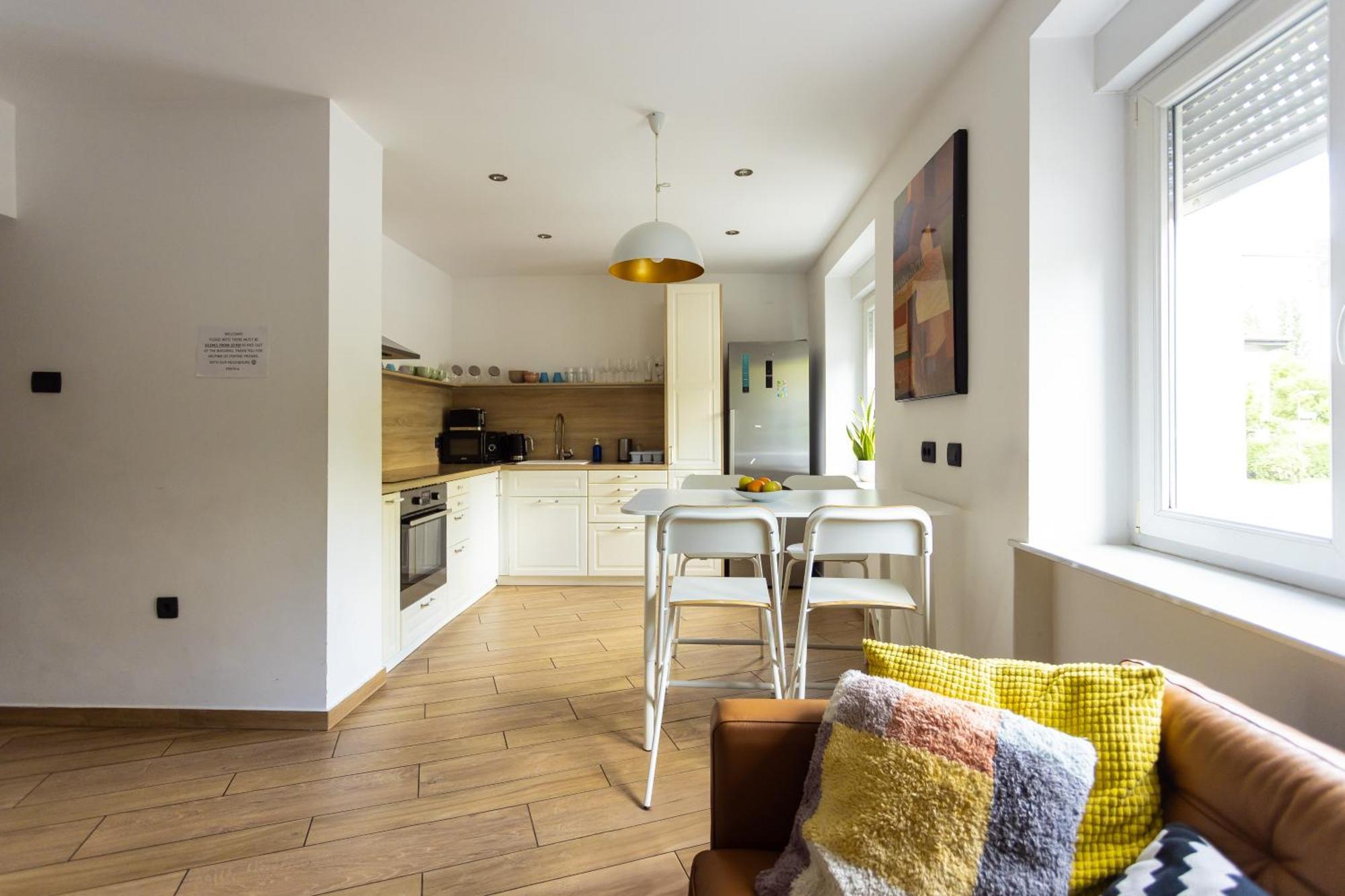 Large Two Bedroom Family App - Free Parking Liubliana Exterior foto